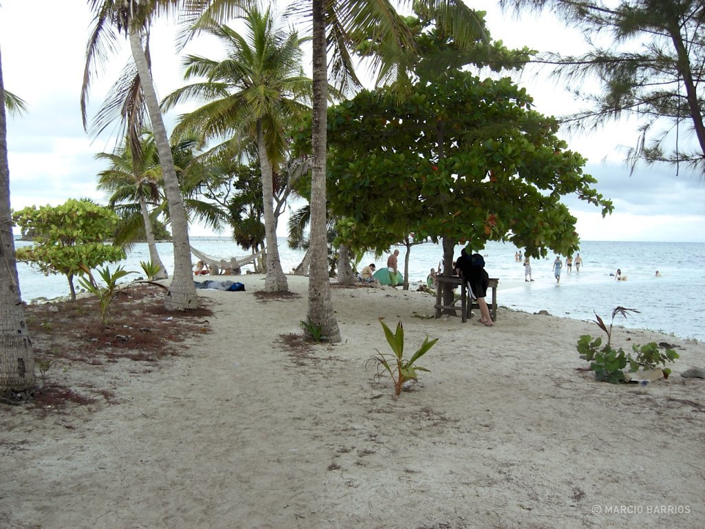 Water cay, a cay near Utila