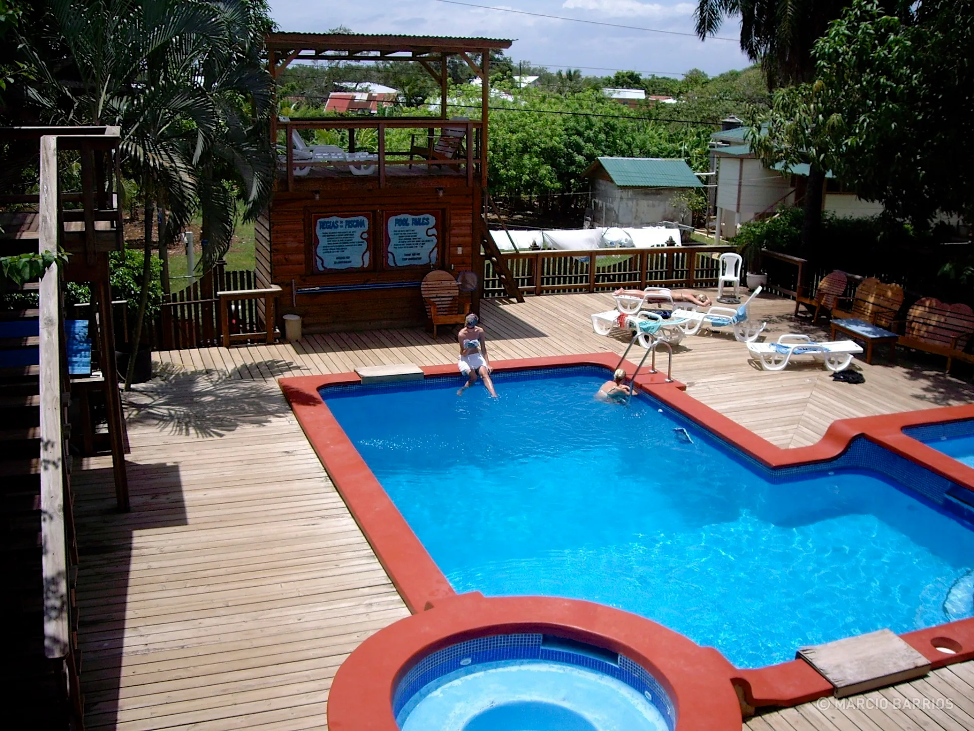 Mango Inn's pool